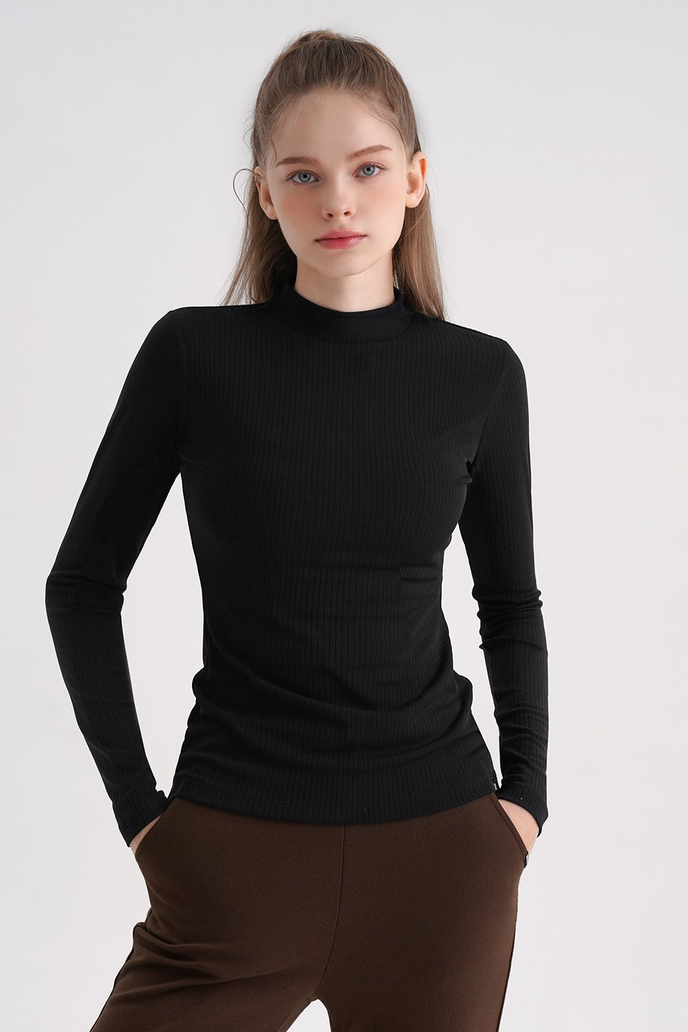 Ribbed Mock-Neck Long-Sleeve Top - Black